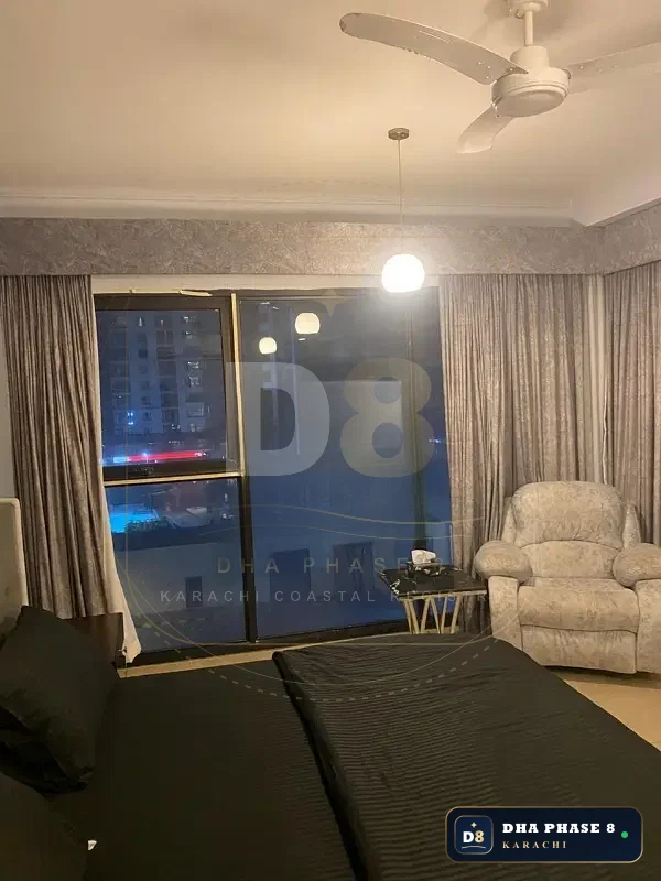 1,000 Sq Ft 1 Bed Apartment in Emaar Crescent Bay (Coral Towers)
