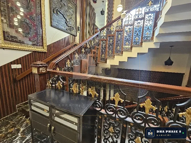 1,000 Sq Yd 6 Bed Designer Villa in Zone A