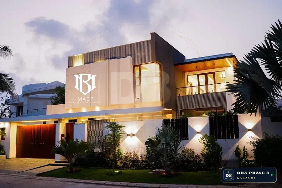 1,000 Sq Yd 6 Bed Designer Villa in Phase 8