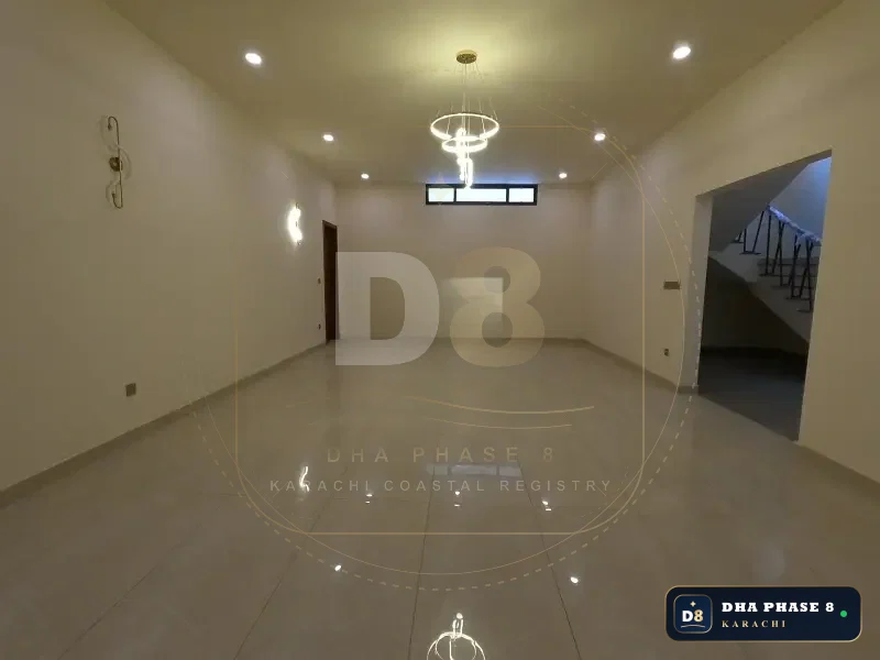 500 Sq Yd 5 Bed Designer Villa in Phase 8