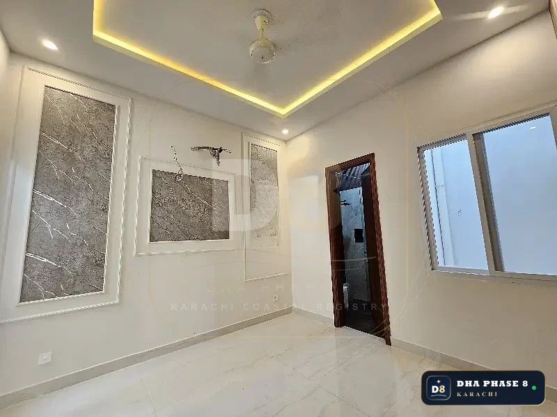 100 Sq Yd 5 Bed Designer Villa in Phase 8