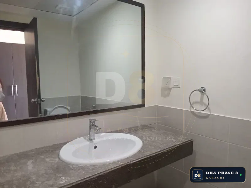 10 Marla 3 Bed Apartment in Emaar Crescent Bay | Direct Sea View