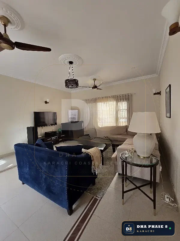 500 Sq Yd 5 Bed Designer Villa in Phase 8