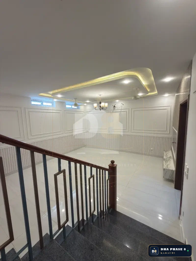 100 Sq Yd 5 Bed Designer Villa in Phase 8 | Full Basement