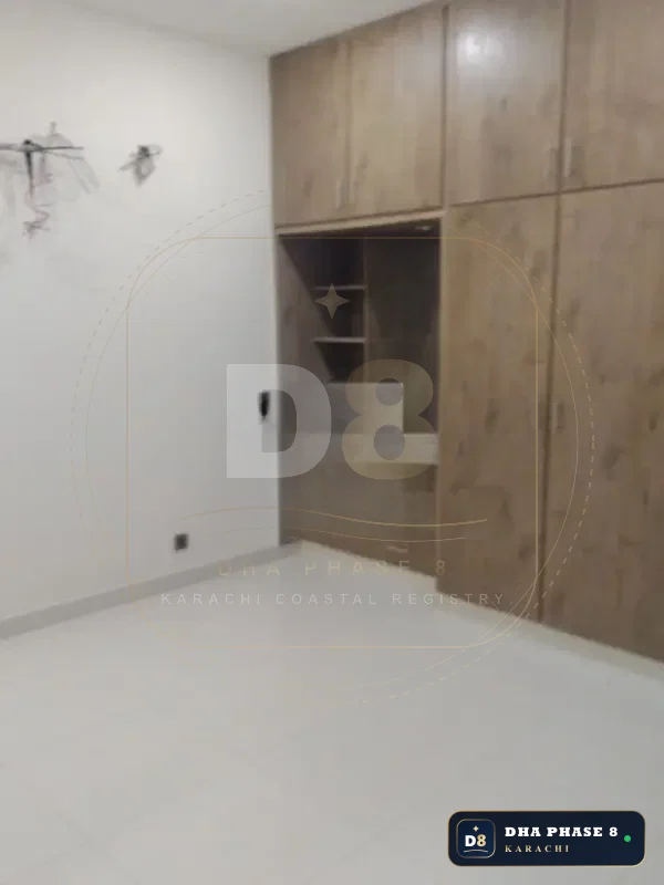100 Sq Yd 4 Bed Designer Villa in Phase 8