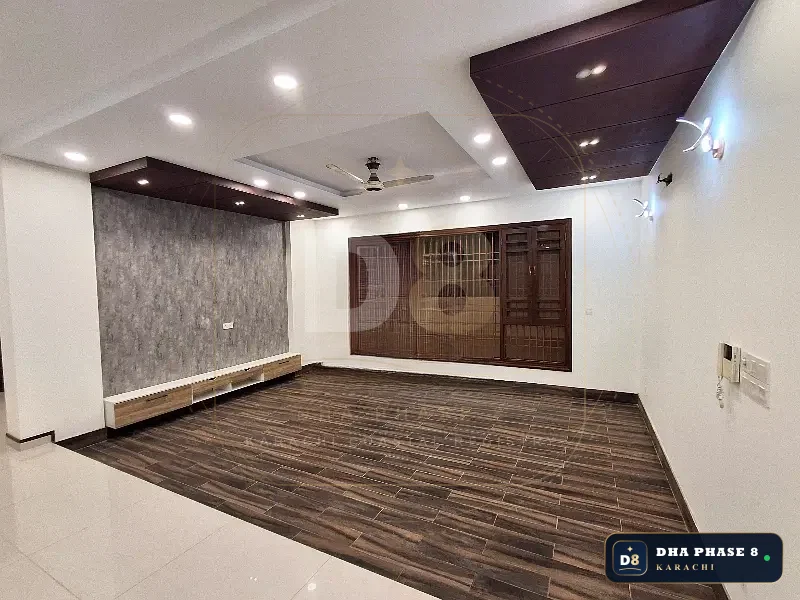 500 Sq Yd 5 Bed Designer Villa in Phase 8 | Full Basement