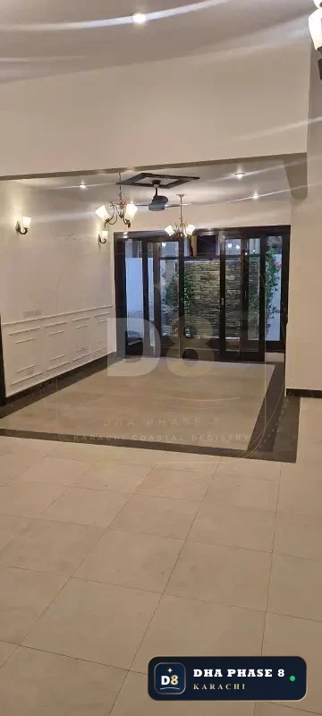 500 Sq Yd 6 Bed Designer Villa in Phase 8 | 2-Unit Layout