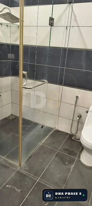 500 Sq Yd 6 Bed Designer Villa in Phase 8 | Brand New