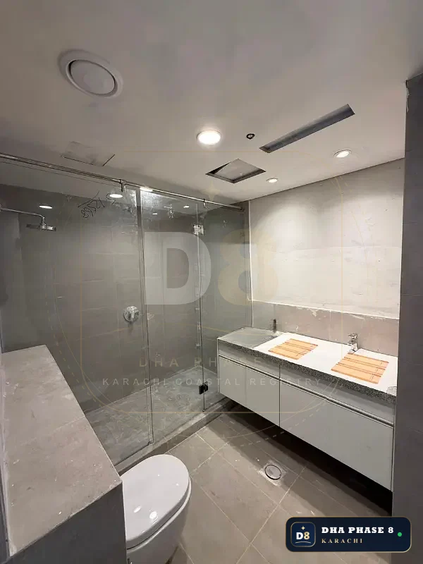3,700 Sq Ft 4 Bed Apartment in Emaar Crescent Bay (Panorama)