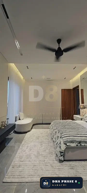 1,000 Sq Yd 7 Bed Designer Villa in Phase 8