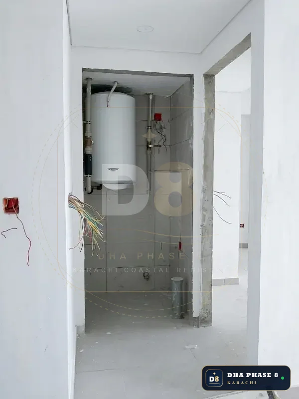 1,171 Sq Ft 1 Bed Apartment in Emaar Crescent Bay | Brand New
