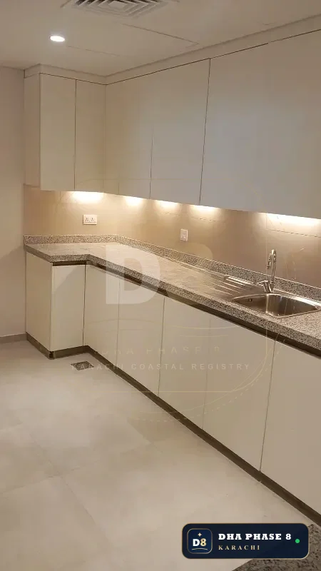 2,777 Sq Ft 3 Bed Apartment in Emaar Crescent Bay (The Views)