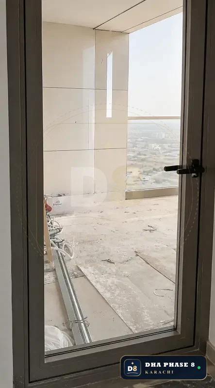 1,176 Sq Ft 1 Bed Apartment in Emaar Crescent Bay (Panorama) | Brand New