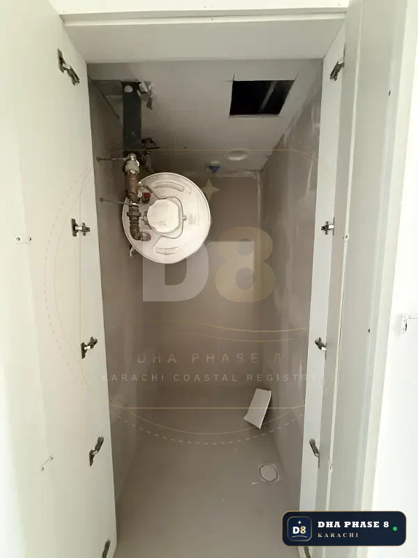 1,380 Sq Ft 1 Bed Apartment in Emaar Crescent Bay (Panorama)