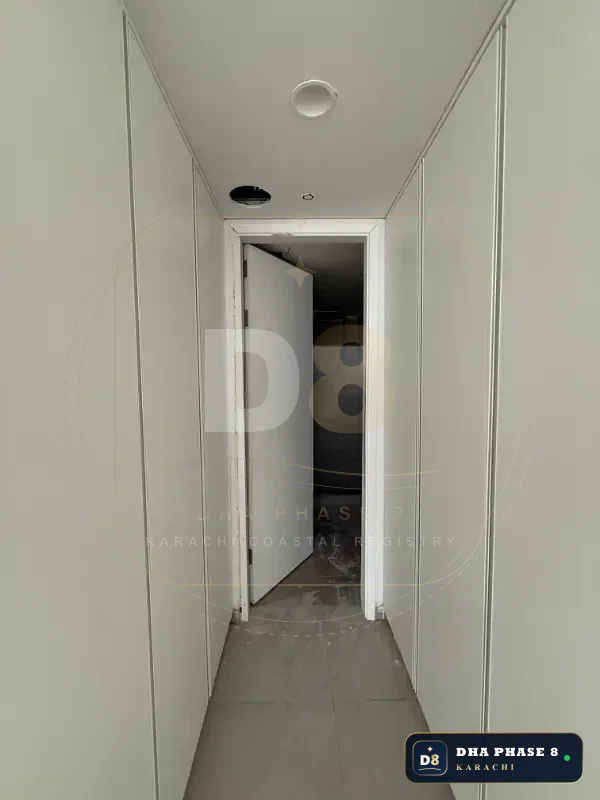 1,290 Sq Ft 1 Bed Apartment in Emaar Crescent Bay (Panorama)