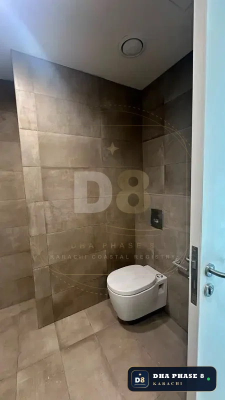 1,100 Sq Ft 1 Bed Apartment in Emaar Crescent Bay (Panorama)