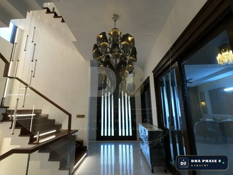 500 Sq Yd Designer Villa in Phase 8