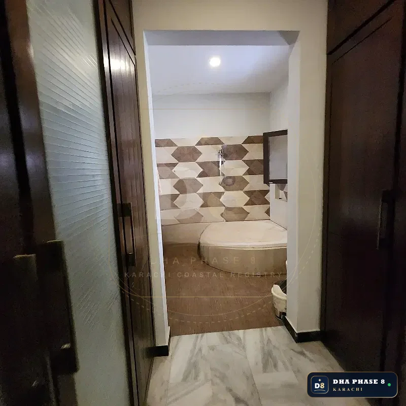 500 Sq Yd 6 Bed Designer Villa in Zone B | West Open