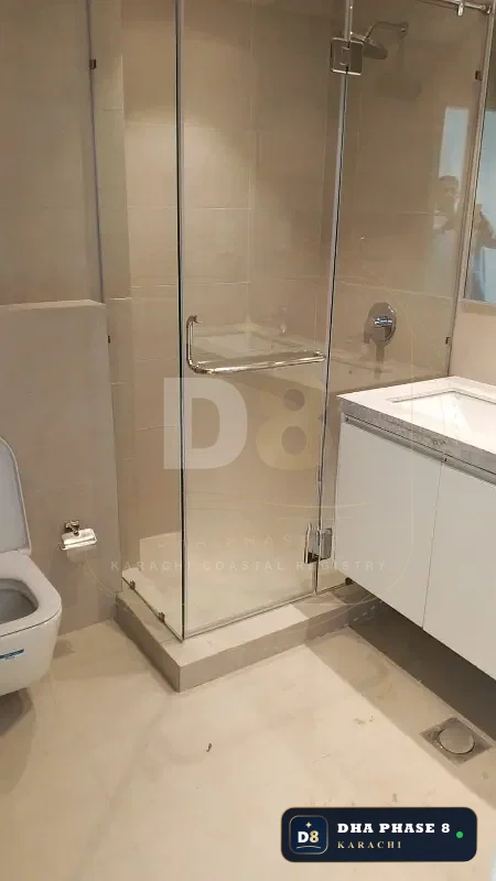 1,200 Sq Ft 2 Bed Apartment in Emaar Crescent Bay (The Views)