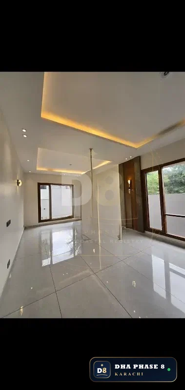 500 Sq Yd 5 Bed Designer Villa in Phase 8 | Brand New