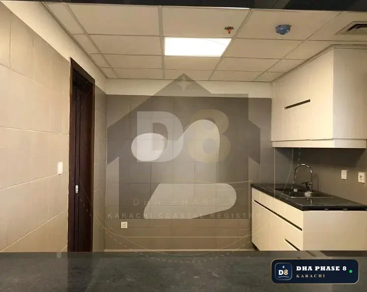 1,739 Sq Ft 2 Bed Apartment in Emaar Crescent Bay (Panorama)