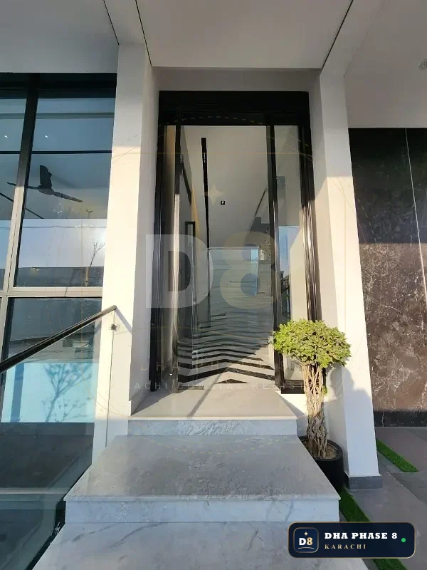500 Sq Yd 5 Bed Designer Villa in Phase 8